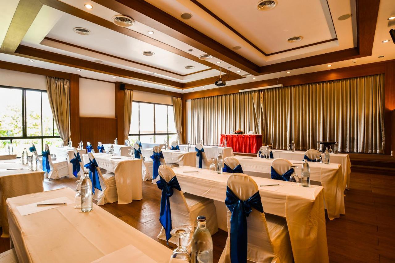 Ramada By Wyndham Aonang Krabi Hotel Luaran gambar